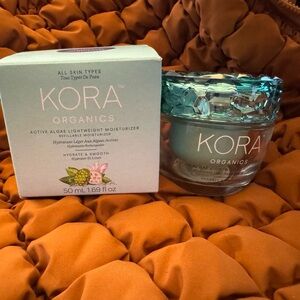 KORA Organics active aloe Lightweight Moisturizer